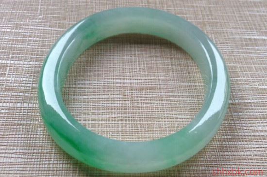 手镯怎么分辨真假