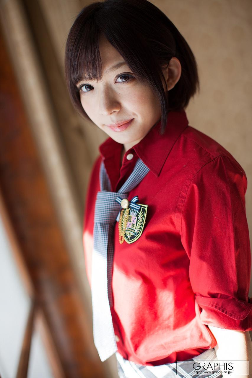 成海丽个人资料写真作品