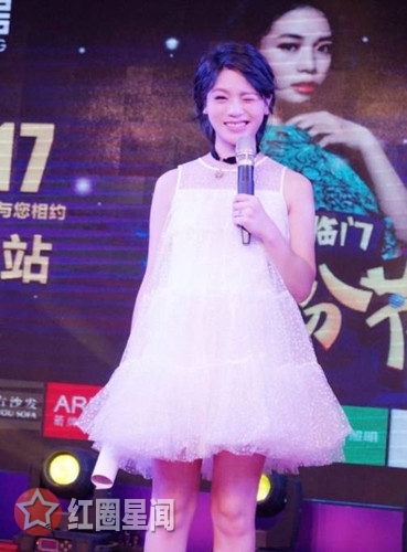 快女黄英年收入好吗 快女黄英现在在做什么? 