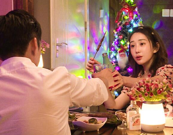 严屹宽和杜若溪怎么认识的 男神与迷妹之间的浪漫相遇