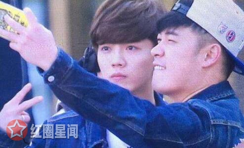 鹿晗陈赫游戏直播被认出 陈赫实力坑鹿晗叫错名字