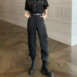 ​工装裤腰带怎么系 工装裤腰带的系法