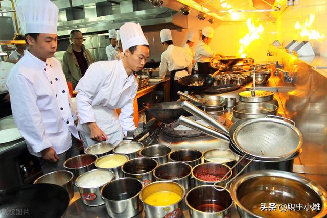 饭店里叫打荷是什么意思（打荷是什么意思）(3)