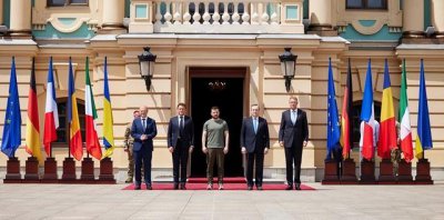 ​约翰逊说俄罗斯打乌克兰的原因（乌克兰打仗靠谷歌）