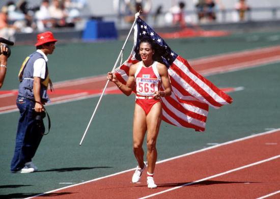 博尔特400米跑步世界纪录是多少（田径史上世界纪录的七次飞跃）(7)