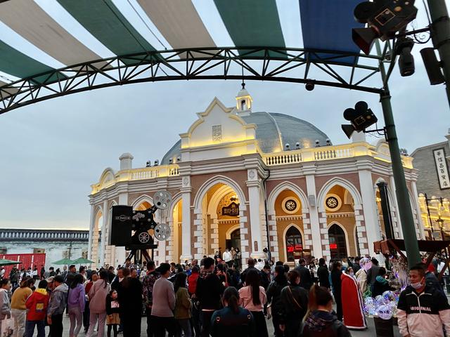 郑州电影小镇能玩多少小时（郑州电影小镇最全攻略）(1)