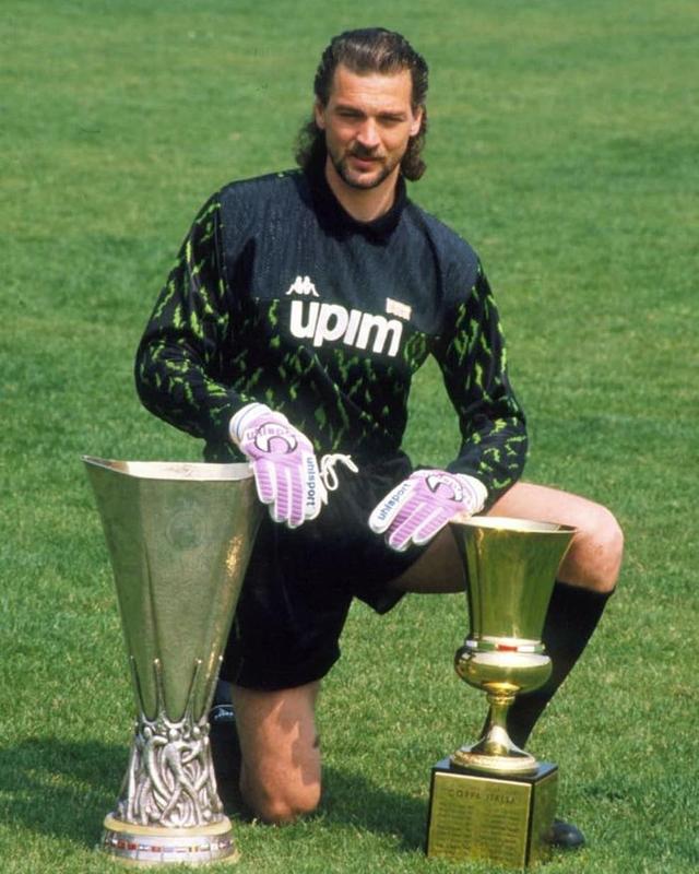 马尔蒂尼为什么地位那么高？马尔蒂尼背后的那些男人们(5)