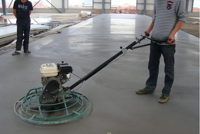 水泥地坪漆一平米多少钱(水泥地上做地坪漆就四步)(3)