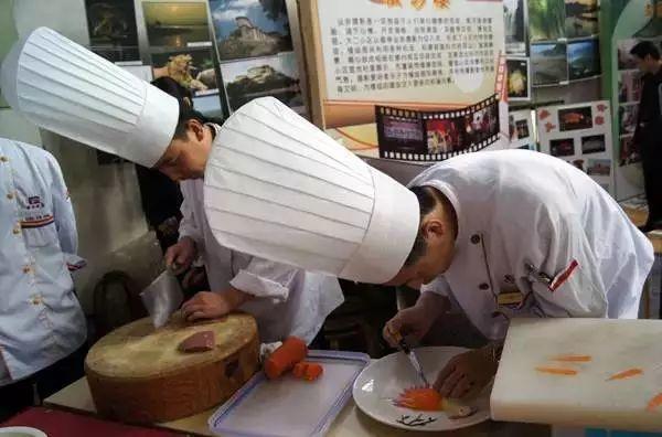 厨师帽有什么作用(你知道厨师帽是怎么来的吗)(4)