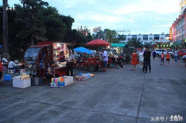 瑞丽翡翠原石批发市场（瑞丽翡翠夜市探秘）(26)