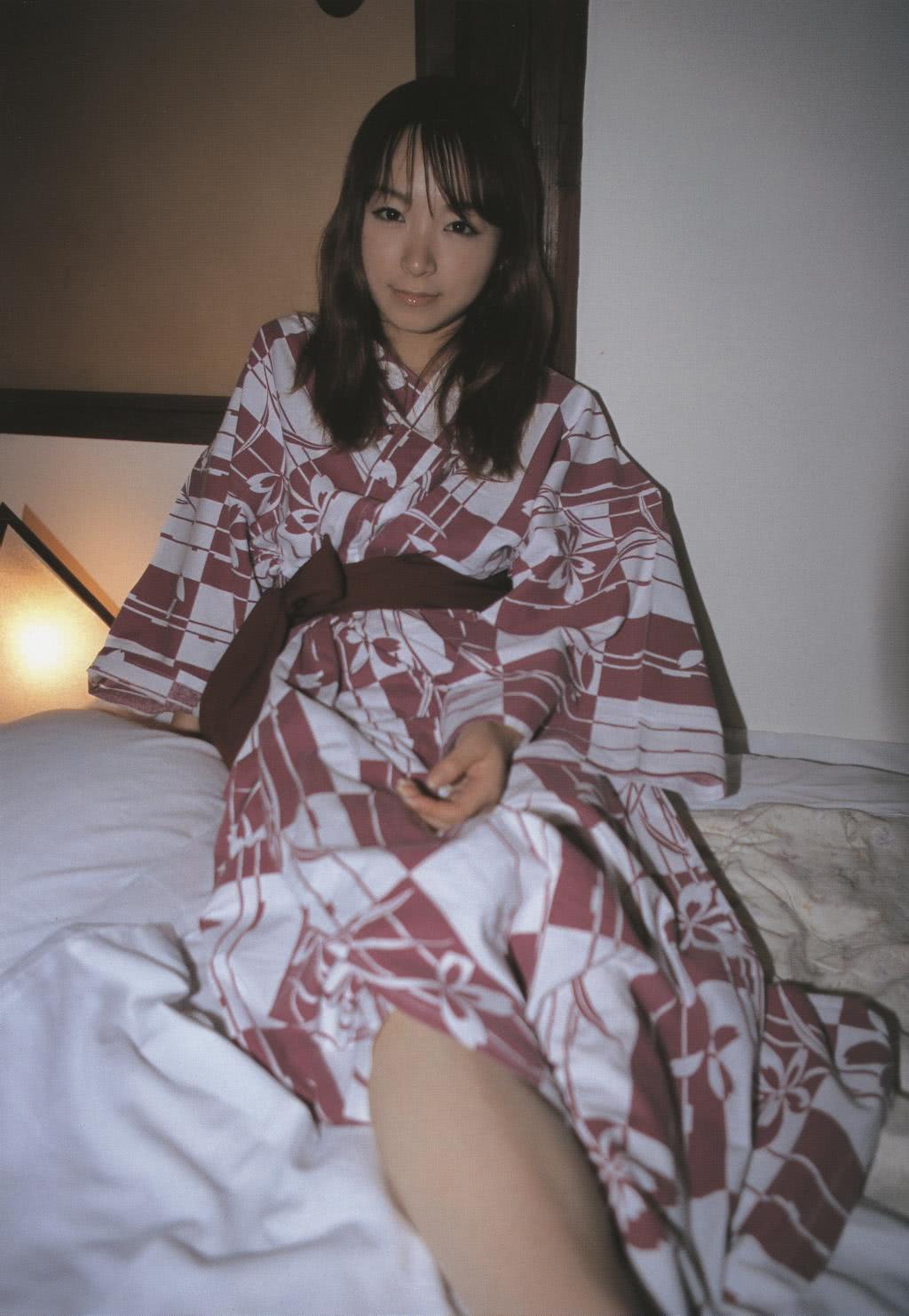 桃濑惠美流个人资料写真作品