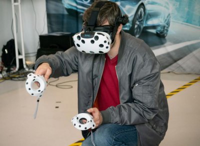 ​三星 XR，还得再缓缓