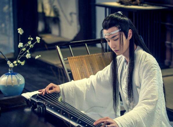 王一博是怎么出道的