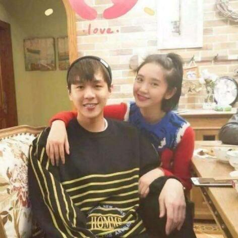 唐艺昕和张若昀一起参加快本是哪一期