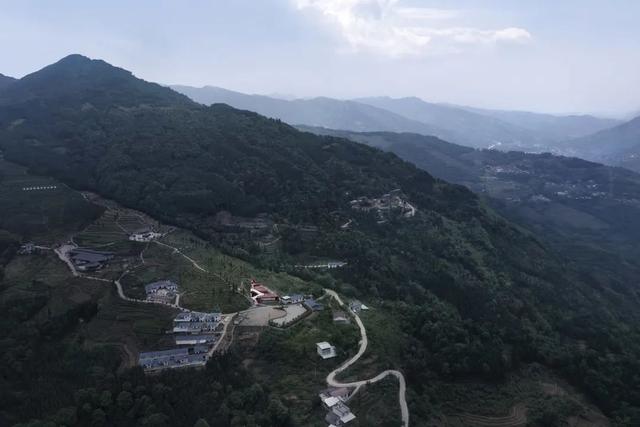 游客旅游中心效果图（8个不错的游客中心设计）(60)