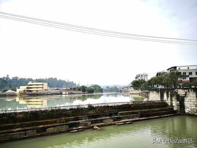 乐山攻略必去十大景点（到四川乐山市旅游不能错过的10个景点）(37)