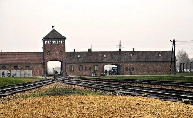 波兰旅游攻略大全（波兰-旅行性价比极高的欧洲国家攻略搜集by知行摄旅行）(24)