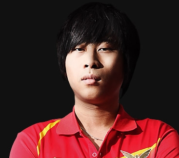 皇族white55开真实名字叫什么 卢本伟女友赵梦玥个人资料简历