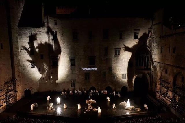 法国旅游攻略20个必去景点（一条独特的法国南部文艺旅行路线）(7)