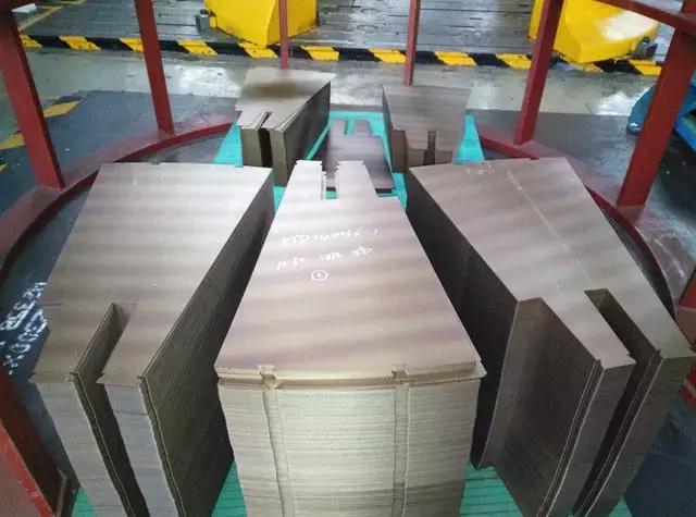 发电机原理图和详细图解（发电机为什么能发电）(3)