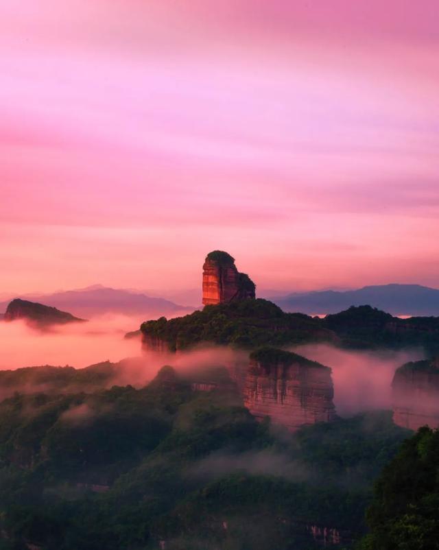 韶关市丹霞山旅游景点介绍（2023乐游韶关各位游客有惊喜啦）(1)