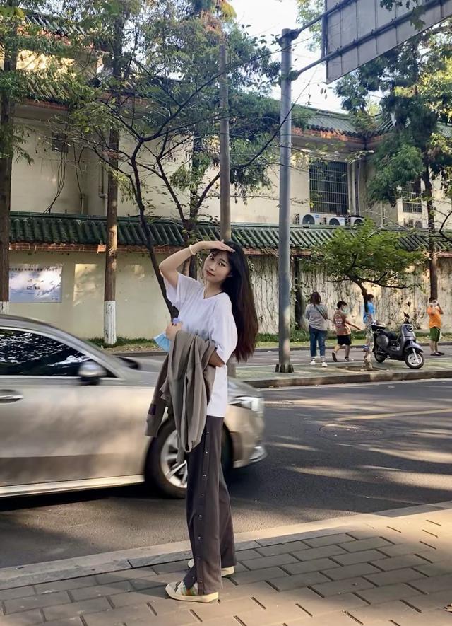 去鸡鸣寺的最佳时间是什么时候（秋天去鸡鸣寺也太灵了吧）(3)