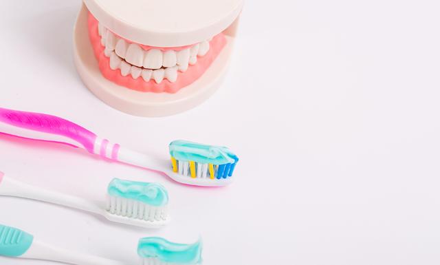 为什么戴口罩会闻到口臭（戴口罩时闻到的臭味是口臭么）(9)