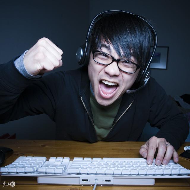 网吧主机一般都是什么配置（带你揭开网吧电脑为什么如此流畅的神秘面纱）(3)