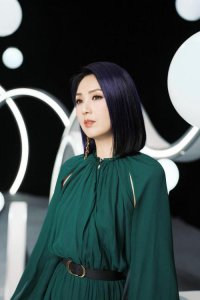 ​杨千嬅个人资料简介（杨千嬅早年经历）