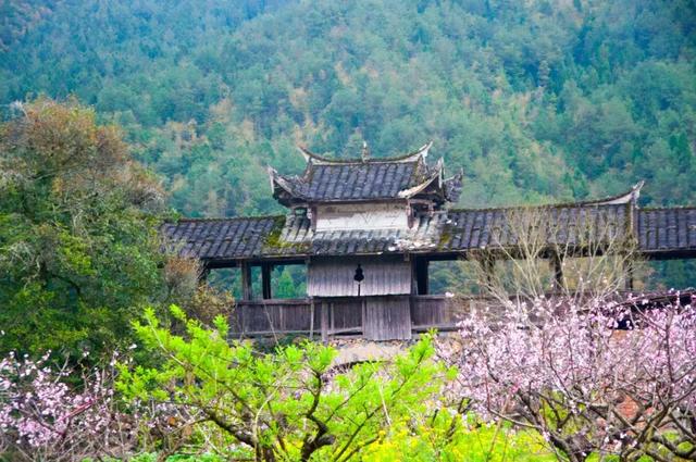 清明去哪旅游最合适（清明出游指南收拾行囊）(13)