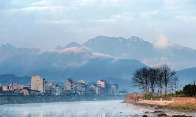 清明去哪旅游最合适（清明出游指南收拾行囊）(8)