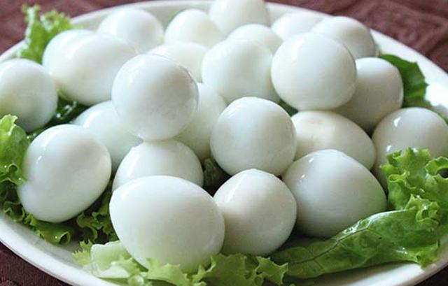 鹌鹑蛋如何做好吃又简单（鹌鹑蛋这样做太好吃了）(1)