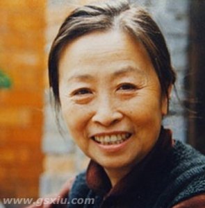 ​张少华的老公是谁简介 传言称她的老公比她小十岁