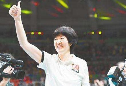 郎平当时为什么当美国队教练（曾去美国队执教）(4)