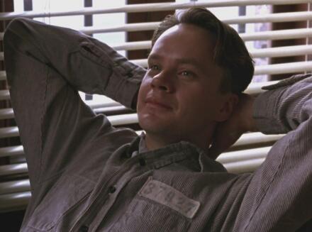 肖申克的救赎主人公杀人了吗