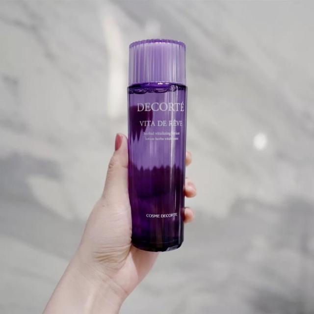 有哪些特别好的又便宜的化妆水（全球最好用的6款化妆水榜单）(3)