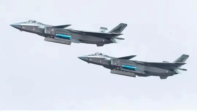 歼20已批量列装五大战区（歼-20遍布五大战区）(5)