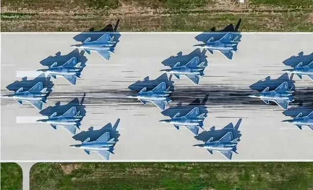 歼20已批量列装五大战区（歼-20遍布五大战区）(6)