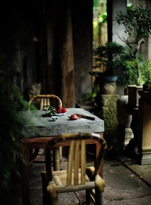 与朋友离别散文随笔（散文离别七月重逢八月）(2)