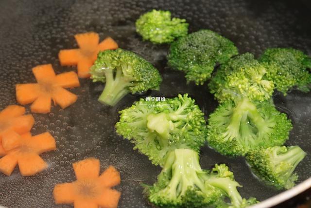 吉野家同款牛肉饭做法（教你在家做吉野家牛肉饭）(8)