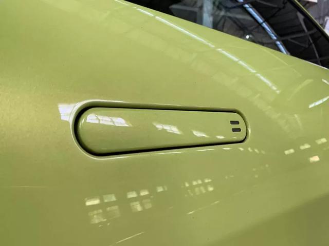 驾驶阿斯顿马丁v8 vantage(深度体验阿斯顿)(5)