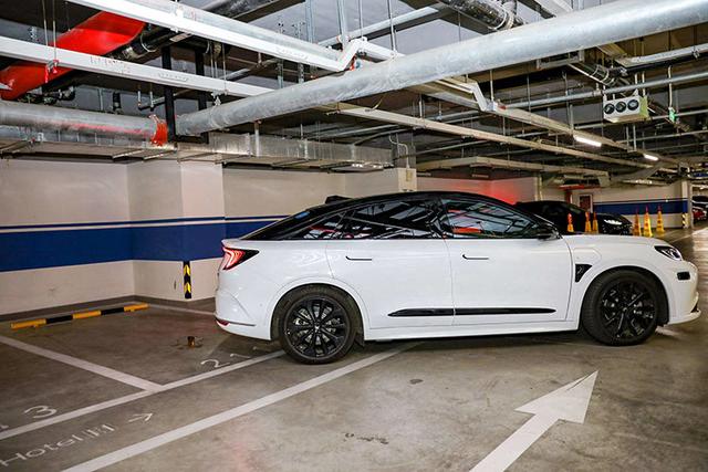 极狐阿尔法s华为hi版与基本款区别（有了华为全家桶）(11)