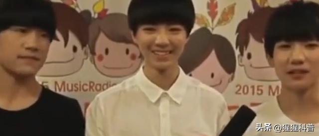 李玟回应歌跑调（盘点明星演唱会翻车名场面）(16)