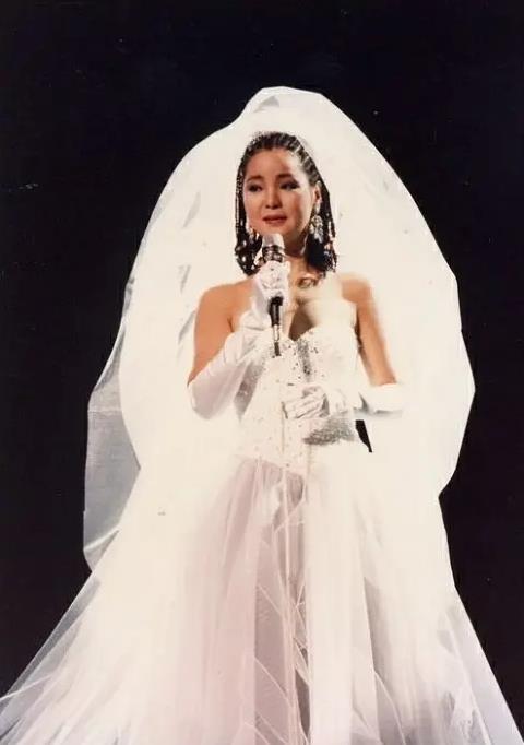 邓丽君20年前逝世（生前十亿个掌声）(7)