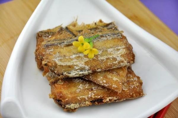 带鱼最好吃的10种做法（带鱼最鲜美的18种做法）(18)