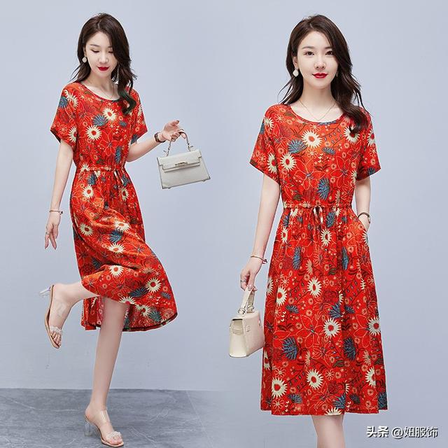 初秋穿搭复古连衣裙（穿搭几款优雅显瘦的文艺碎花连衣裙）(2)