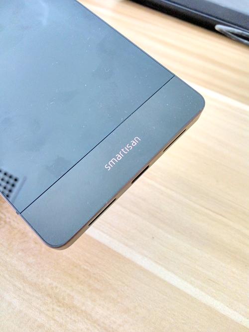 锤子坚果pro到底值不值得买(锤子手机出品最新款坚果Pro实机评测报告)(6)