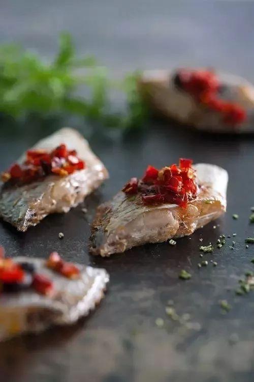 带鱼怎么做好吃到停不下来(吃到美味带鱼的4个步骤)(8)