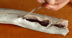 带鱼怎么做好吃到停不下来(吃到美味带鱼的4个步骤)(2)