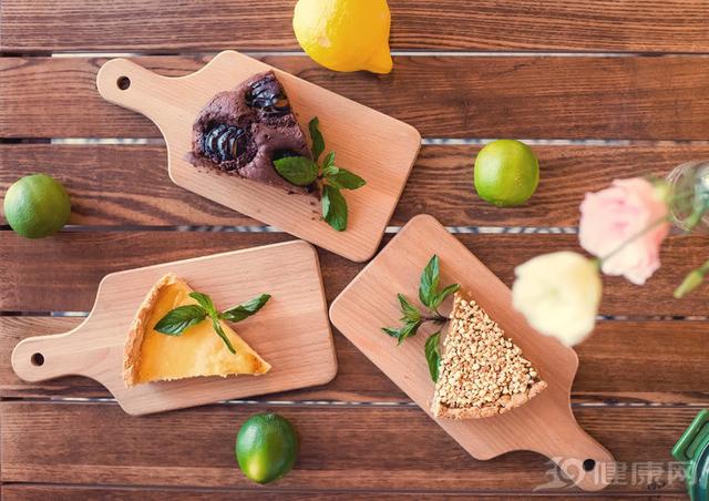 吃青团的好处与坏处（营养师提醒青团虽然好吃）(1)